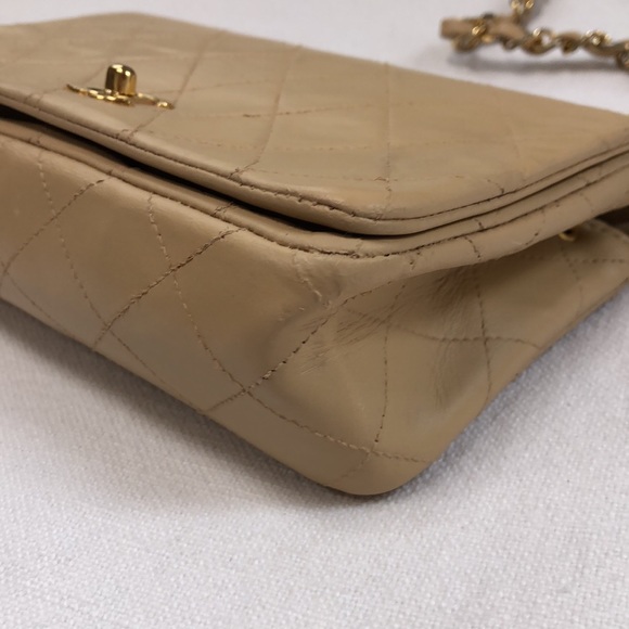 Vintage Chanel Cream Mini Flap - Picture 10 of 16